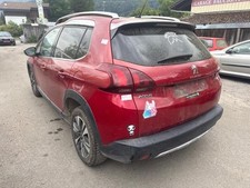 Porte avant et accessoires Peugeot 2008