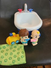 Cocomelon Musical Bath Time Playset Songs  Sounds With 2 Figures JJ  TomTom