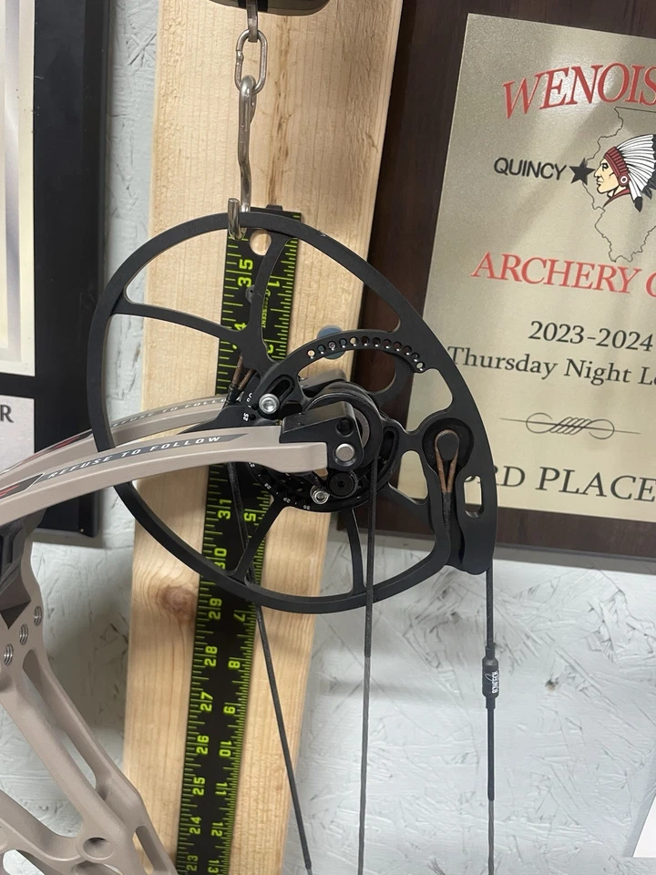 Bowtech Solution LS Right Hand 60 Pound Sand - Image 4 of 4