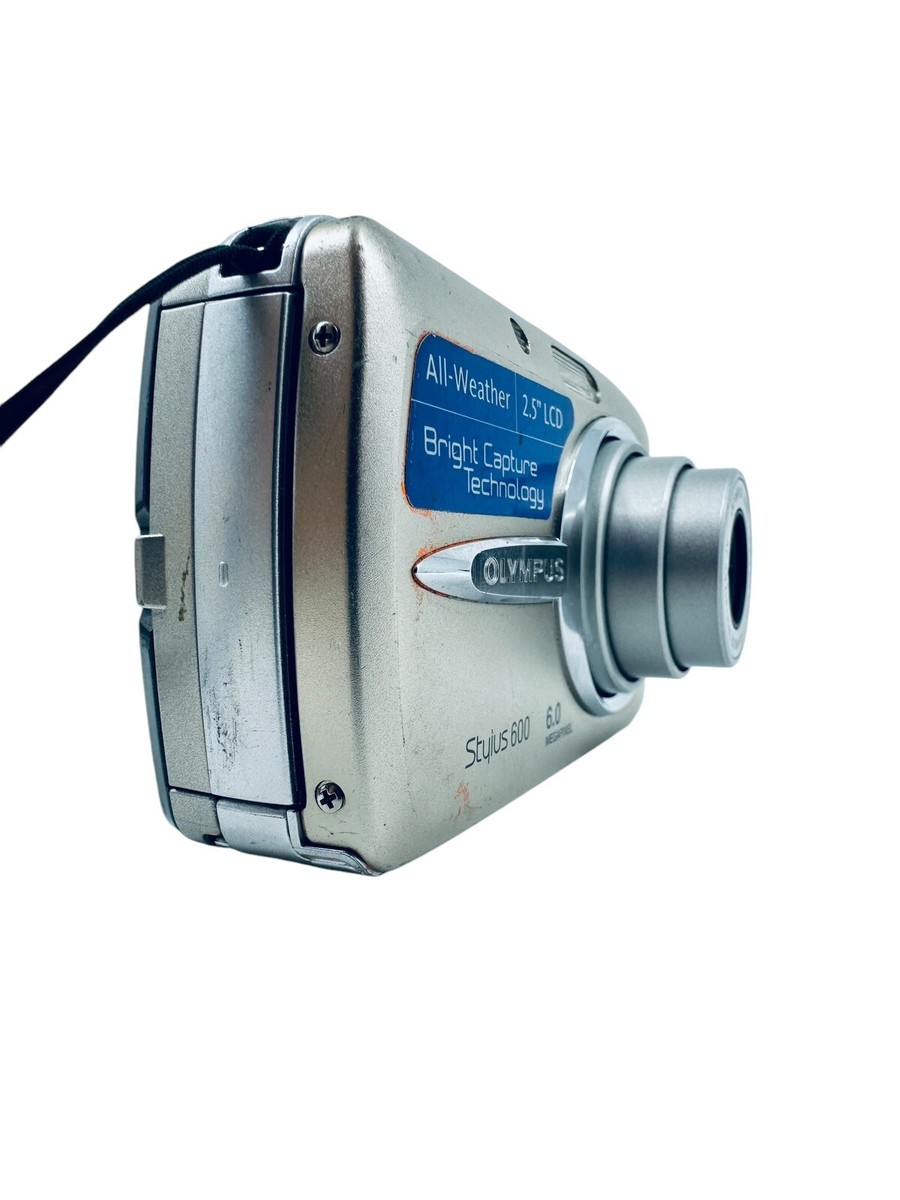 Olympus Stylus 600 Digital 6.0MP Digital Camera Silver (LCD Screen