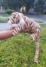 Jellycat Taylor Tiger Large BNWOT Rare Retired Plush Soft Toy