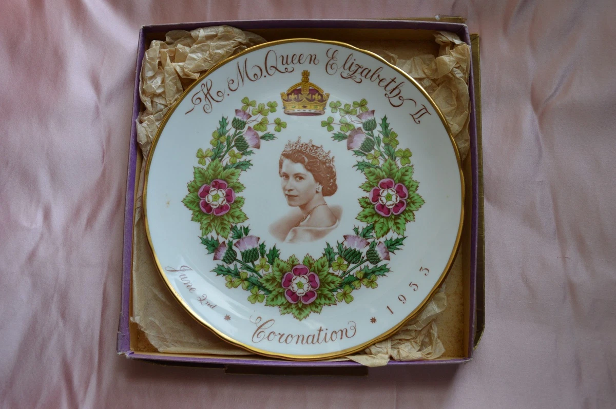 25+ Elizabeth II (1952-2022) Royal Plate Historical Royalty