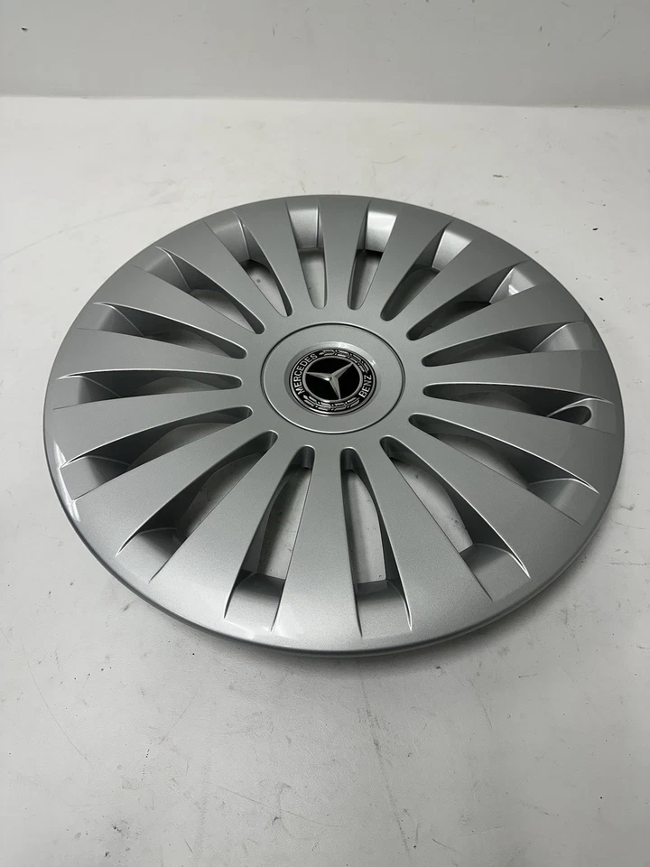 2016-2023 Mercedes-Benz Metris VAN 17" hubcap wheel cover - Image 3 of 4