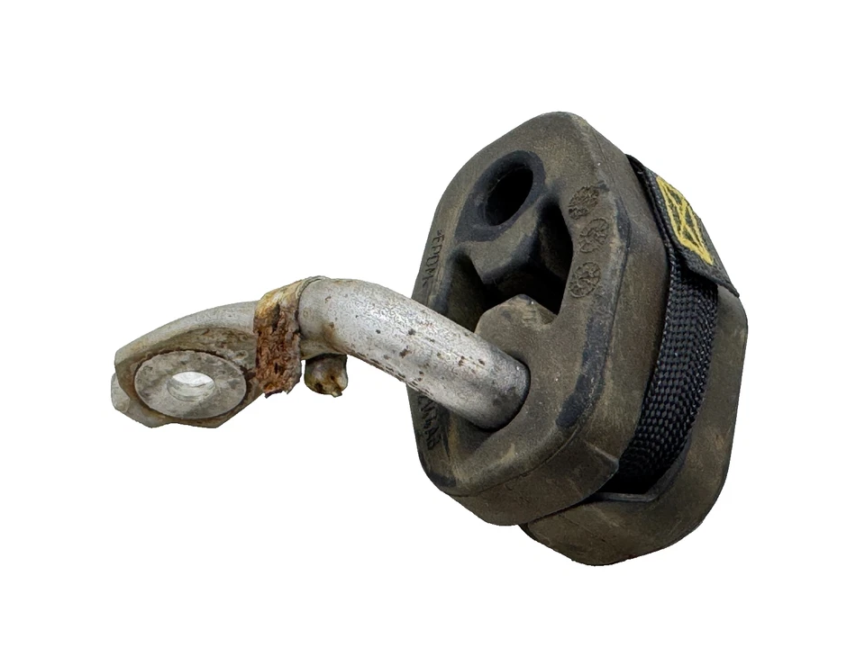 CHRYSLER 300 2017-2023 SOPORTE AISLANTE SUSPENSIÓN ESCAPE TRASERO IZQUIERDO OEM 68242144AB Foto 2 de 4