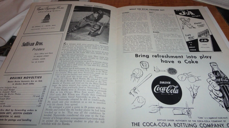 BOBBY HULL SIGNED PROGRAM 1ST GAME AT BOSTON GARDEN October 12, 1957 - Image 4 of 4