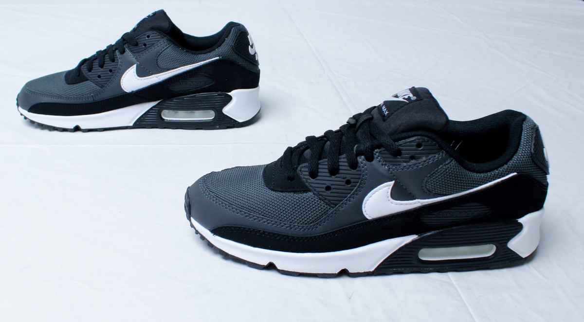 Nike Unisex Air Max 90 Sneakers LC7 Black/White CN8490-002