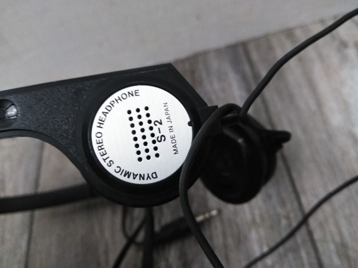 VTG 80'S DYNAMIC STEREO HEADPHONE S-2 - JAPAN (NO EAR COVER VTG 80'S DYNAMIC STEREO HEADPHONE S-2 - JAPAN (NO EAR COVER