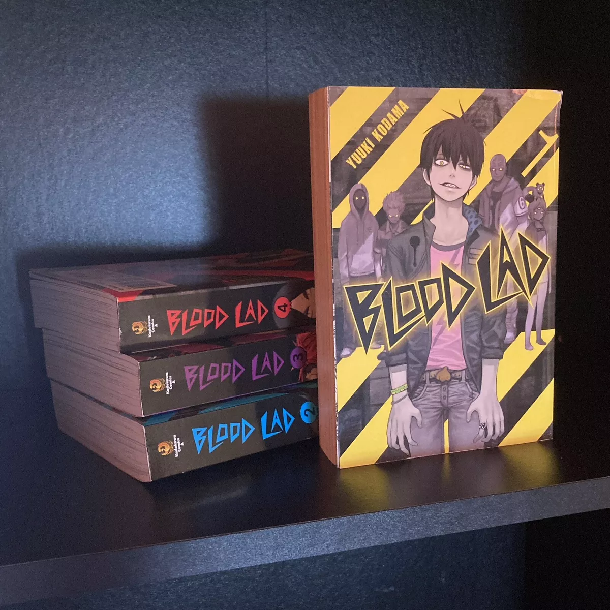 Manga Blood Lad N° 4 Yuuki Kodama