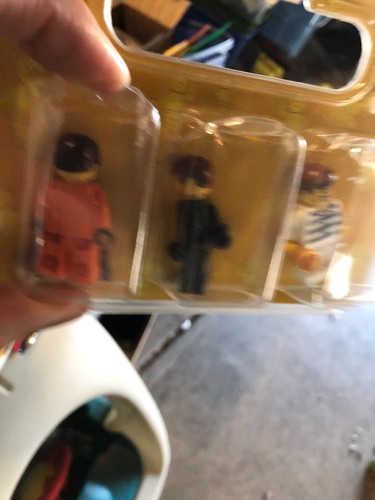 LEGO Item 4570203 Mini Figurines Set of 3 LEGO Movie - Picture 2 of 10