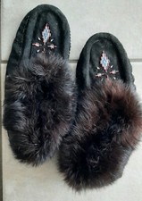 NWOT Pajar Canada Wms Black Beaded Fur Slipper/Moccasins Fleece Lined Shoe 8.5