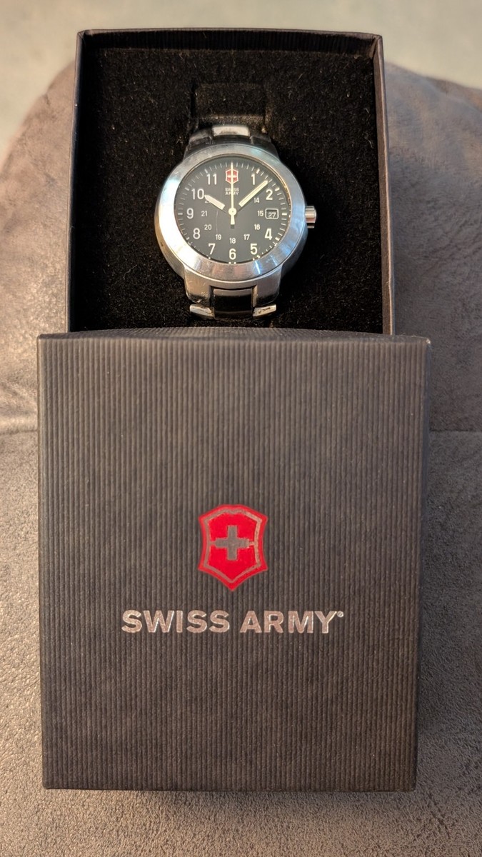 Vintage Victorinox Maverick 24522 Swiss Army Watch - Recently