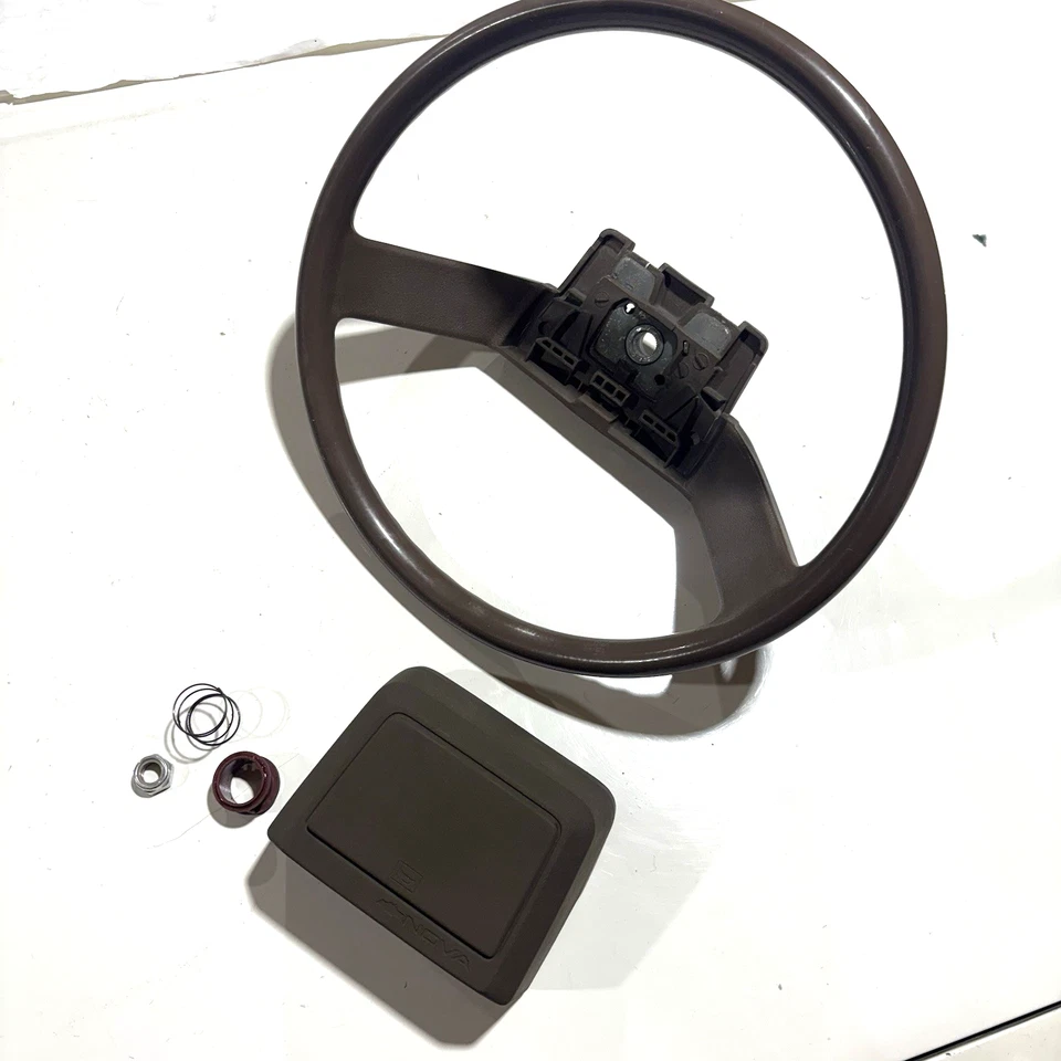 1980-1990 Toyota steering wheel w/horn pad (OEM) Van (Chevy Nova 1983-1988) - Image 4 of 4