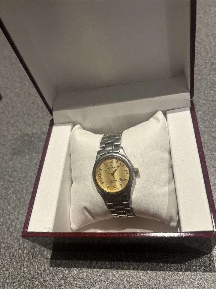 Very Rare Atlantic Luxury Swiss Made Ladies Watch  - Image 3 of 4