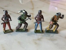 Britains Lead Indians Lot of 4 Hollow Cast 1900 1930 Running Fighting Poses