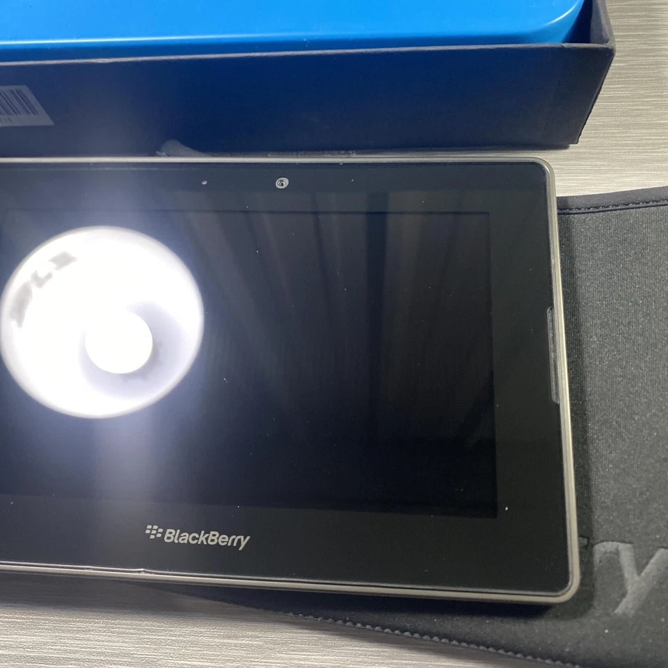 Tablet BlackBerry Playbook RDJ21WW 16 GB 7" Negra *SIN ENCENDIDO* Foto 3 de 4