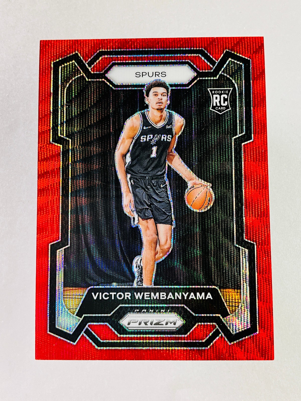 2023-24 Prizm Basketball Victor Wembanyama Spurs Red Wave Rookie Card #136