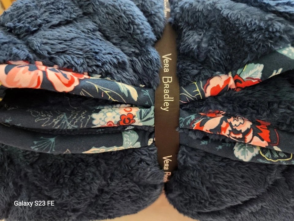 Tiro polar azul Vera Bradley (envío gratuito con 6 compras) Foto 3 de 4