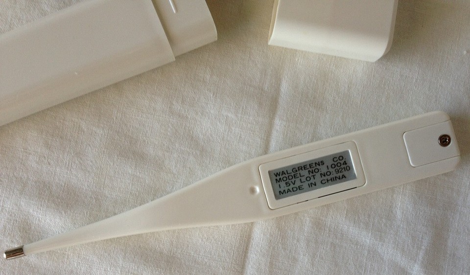 Vintage Walgreens Deluxe Digital LCD Fever Thermometer in Box eBay