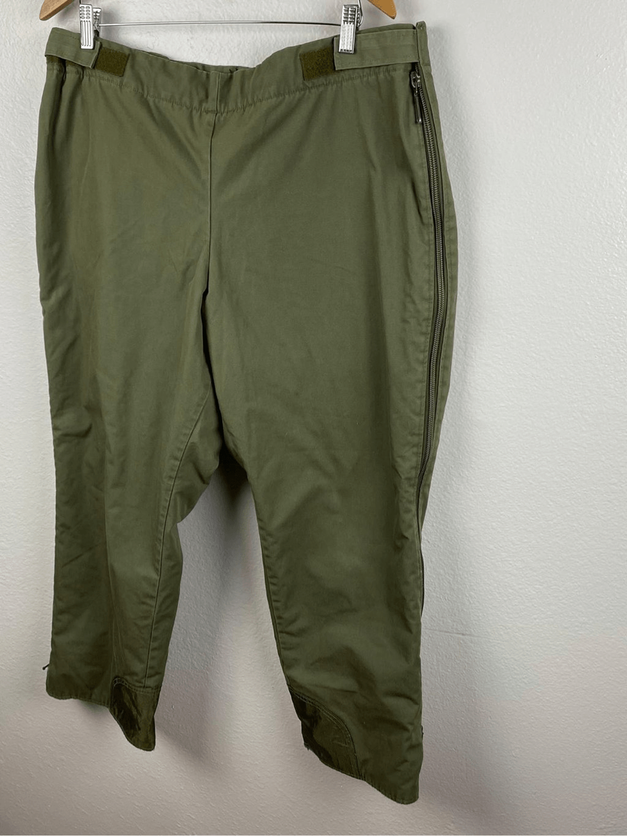 1988 H. Winnen GMBH & Co KG German Green Military Pants 1988 H. Winnen GMBH & Co KG German Green Military Pants