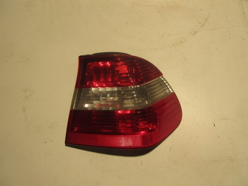 Heckleuchte Rücklicht hinten rechts außen BMW E46 Facelift Limo 388014 6910532