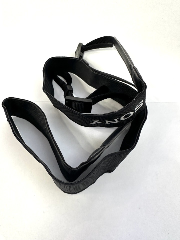 Sony A6000 Camera W/ 1650 Lens, Working With Manual, Charging Cable