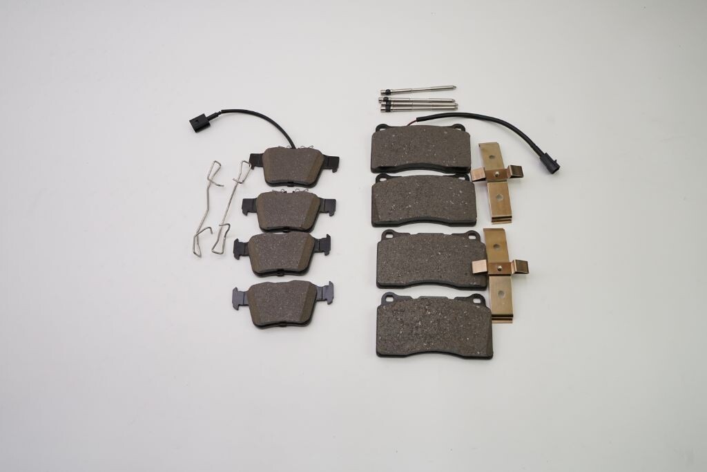 Maserati Ghibli Base brake pads rotors filter belt service kit 795