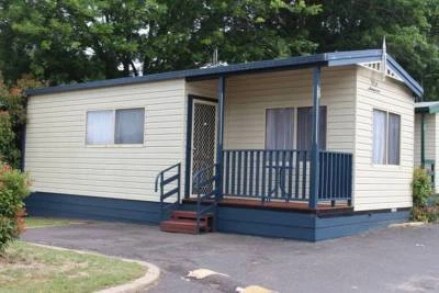 Cabins For Rent Min 4 Weeks Ranging From 260pw Thru To