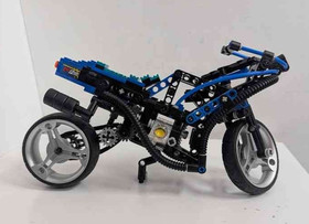 Legos 2002 Technic Mag Wheel Master Motorbike ONLY from Set (8430) Pre-built