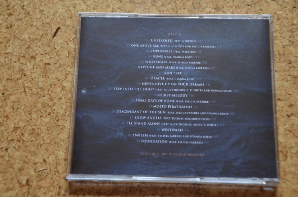 Two Steps From Hell CDs Invincible Battltecry Classics Miracles Unleashed etc. - Bild 2 von 4