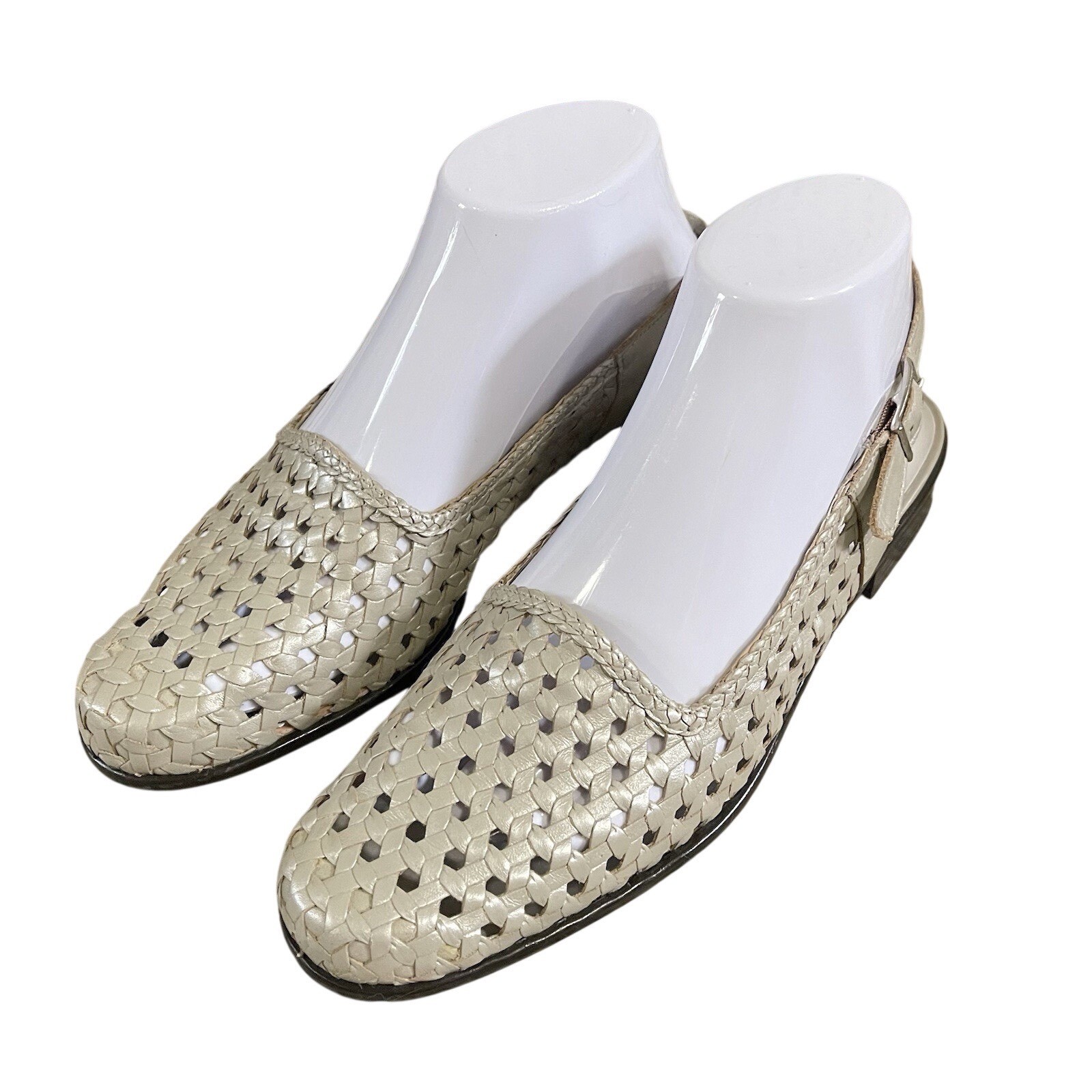 Vintage Trotters Braided Leather Sandals Size 9M Silver Woven Closed Slingback