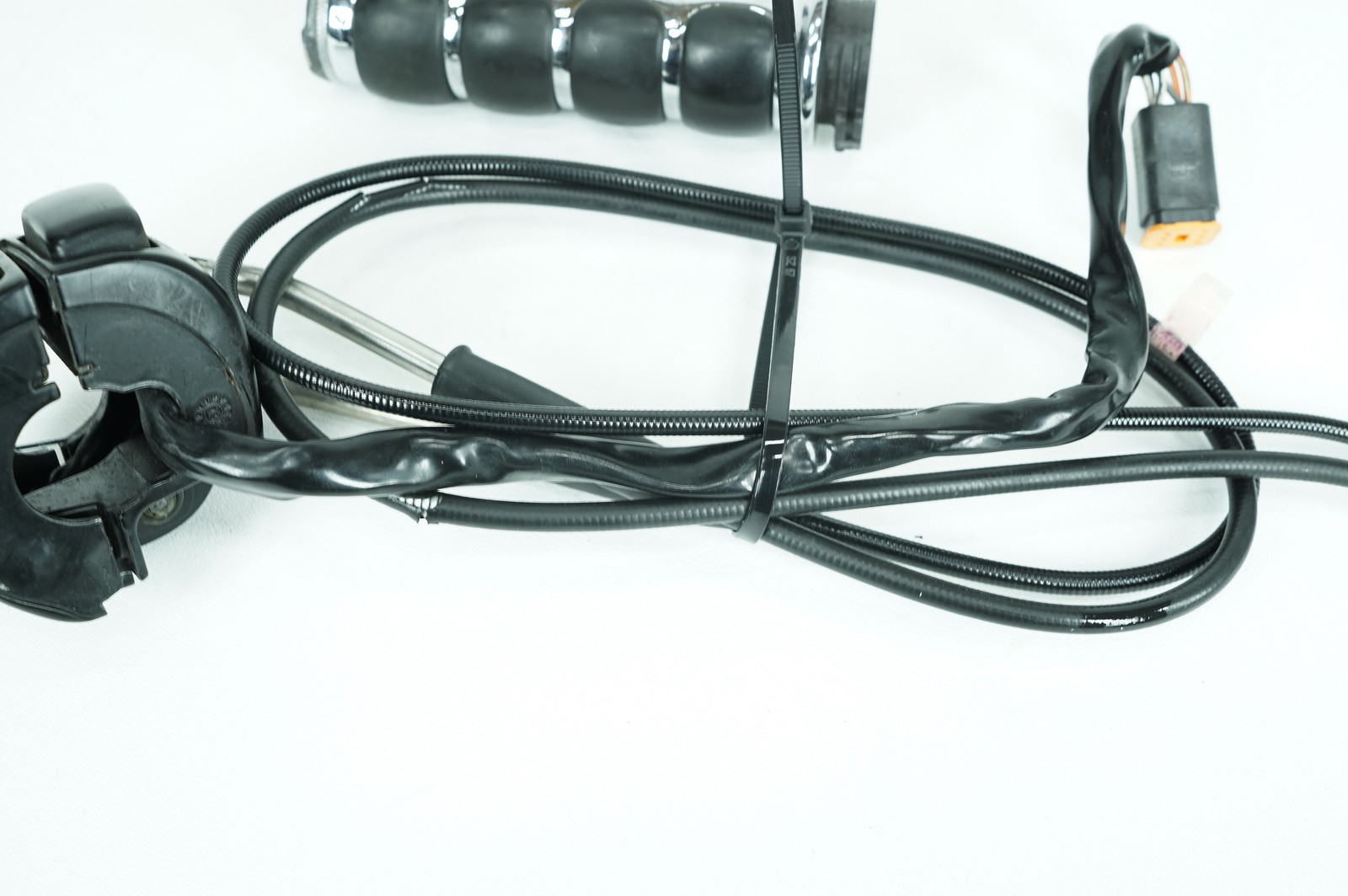 03 Harley Sportster XL883 C Custom OEM Right Engine Start Kill Switches Controls