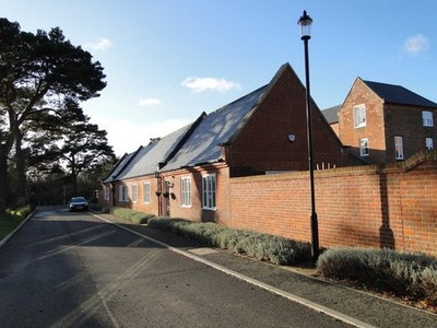 Foto A3 Das original alte Ferienhaus Krankenhaus, jetzt zwei Bungalows Aylsham um 2017