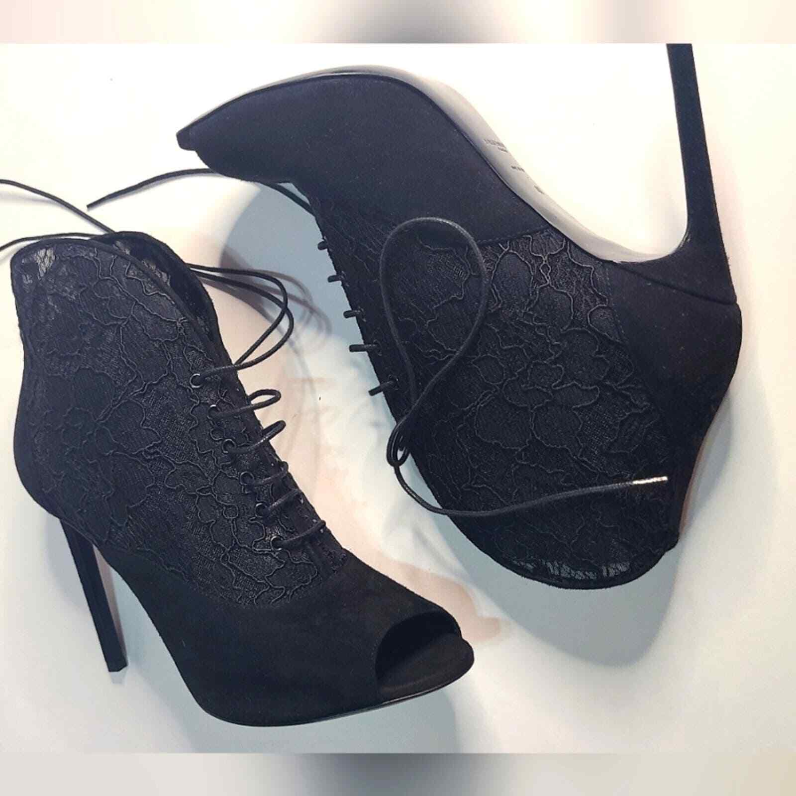 Stivali neri in pizzo Yves Saint Laurent taglia 41 EU 10 US EUC con scatola