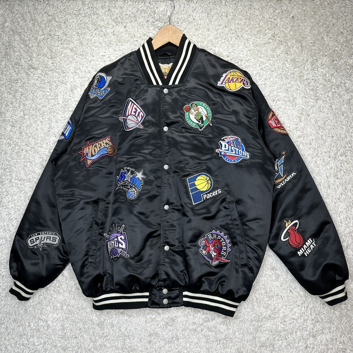 NBA Jacket All Teams Patches Jeff Hamilton Vintage SIZE 2XL NBA Jacket All Teams Patches Jeff Hamilton Vintage SIZE 2XL
