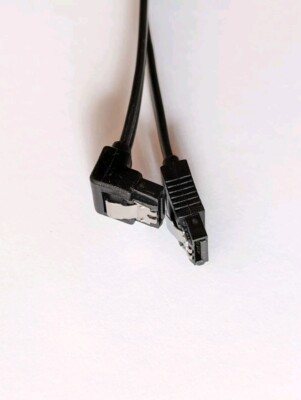 10x SATA III Kabel Schwarz Gewinkelt 50cm mit Clip Kontakten