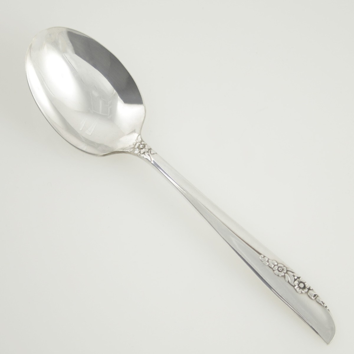 Oneida LILAC TIME Silver Plate 1881 Rogers Ltd 1957 Silverware