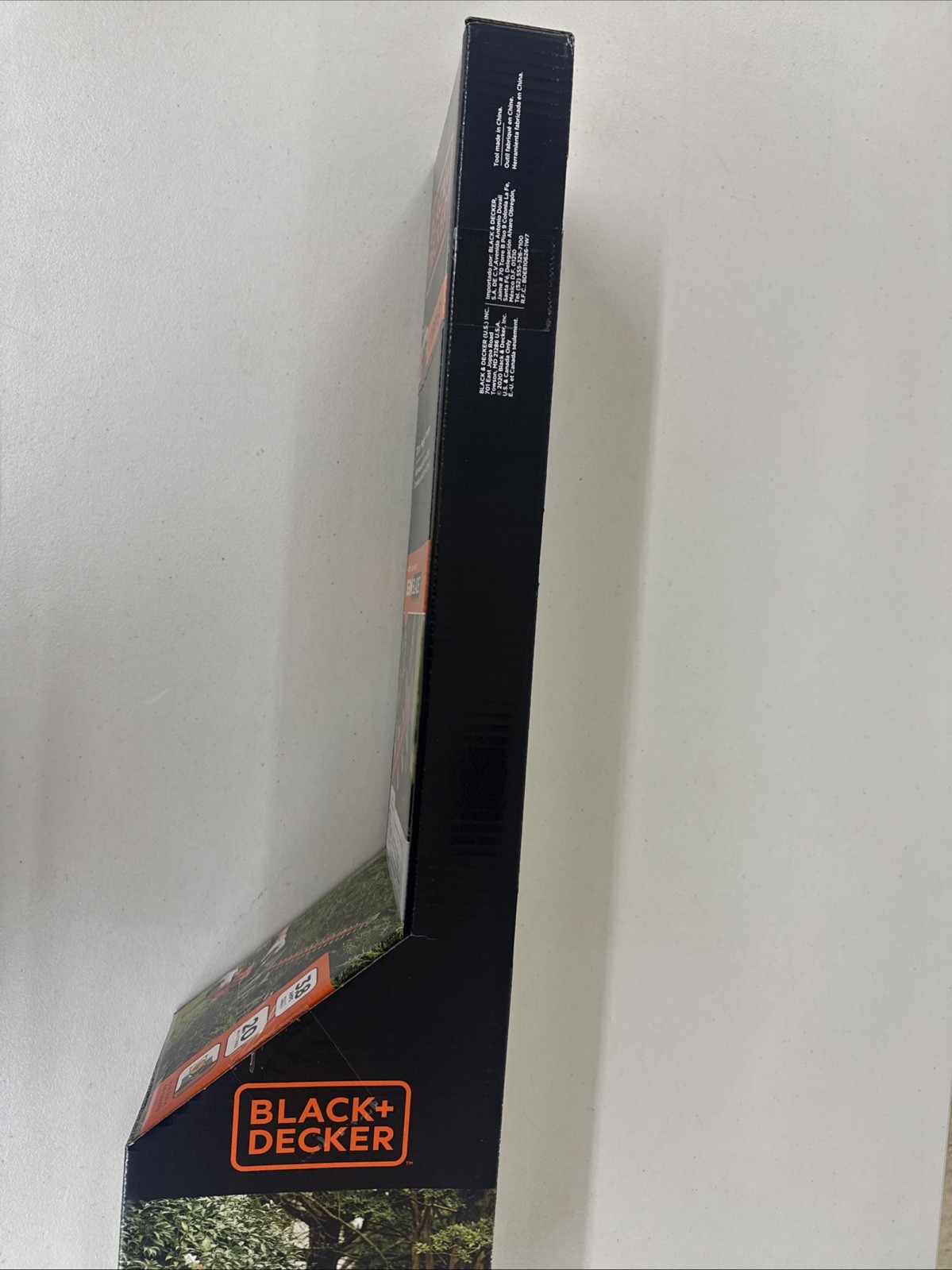 BLACK+DECKER BEHTS300 22in Corded Hedge Trimmer 3.8A Dual Action