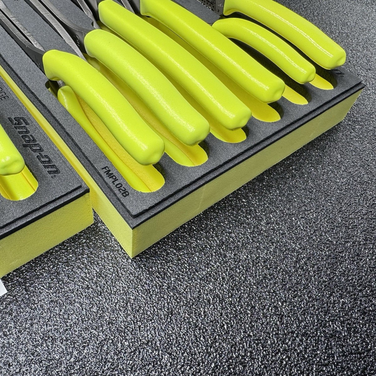 Snap-on Tools USA NEW HI VIZ YELLOW 12-Piece Essential Pliers