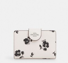 NWT Coach Medium Corner Zip Wallet In Canvas Leather With Floral Print