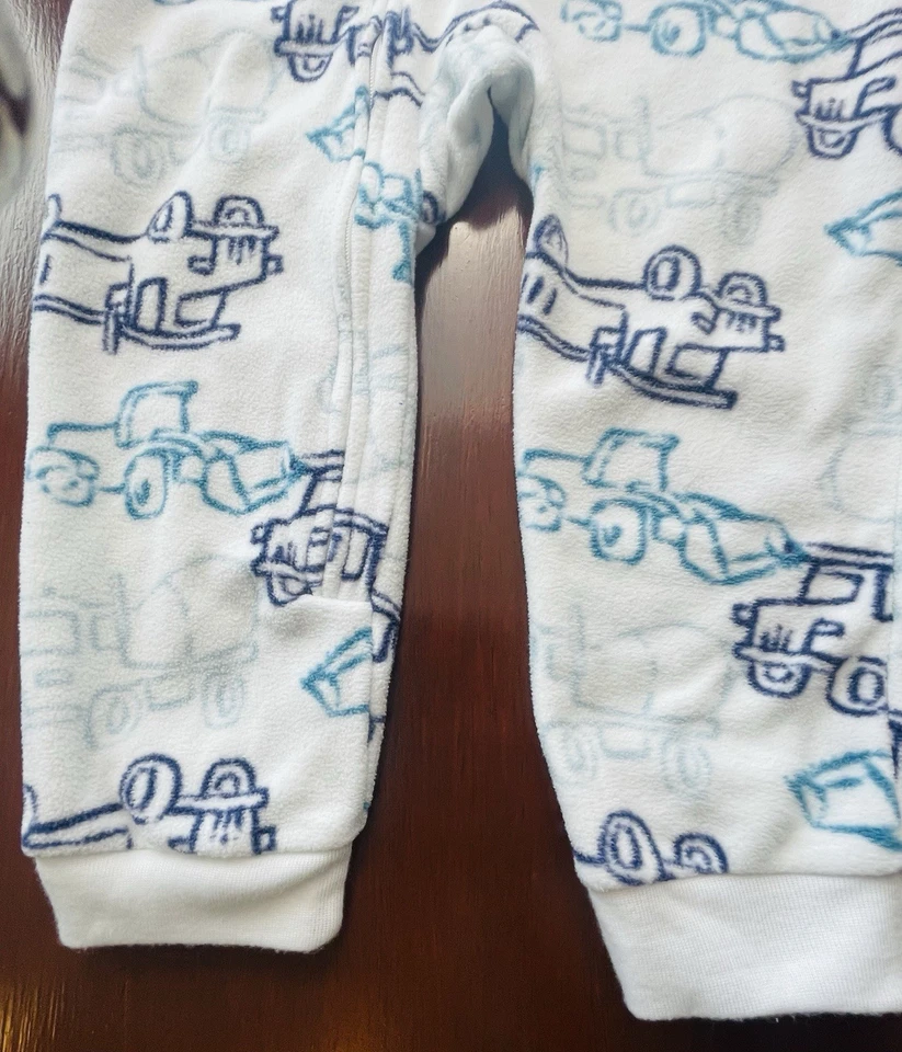 Caminhão basculante Carter’s Fleece Outfit construção branca 3T veículos em excelente estado usado 1 peça - Imagem 4 de 4