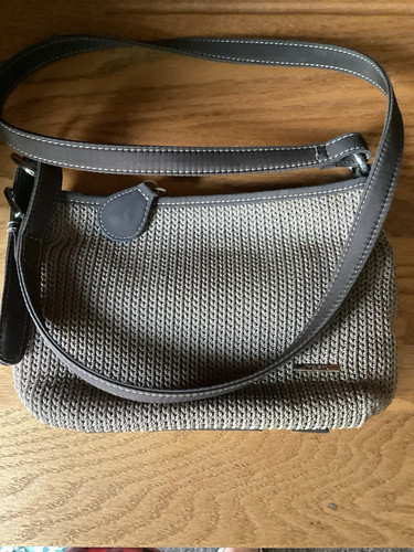 The Sak Purse Bag Tan Beige Taupe Single Handle Woven Crochet Crossbody
