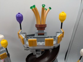 LEGO Angry Birds King Pigs Castle(75826)& Piggy Plane Attack(75822) 98% Complete