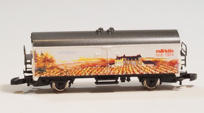 2112A Marklin Z Märklin Club 1994 Z Car Special Ed. French Wine Chateau, no box