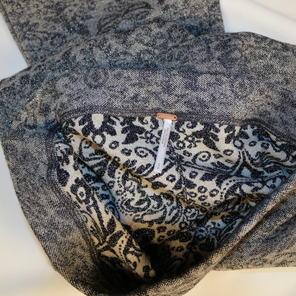 Pantalones Legging FREE PEOPLE Metálicos Plateados Negros Paisley Mujer Acampanados Talla PS Foto 2 de 4