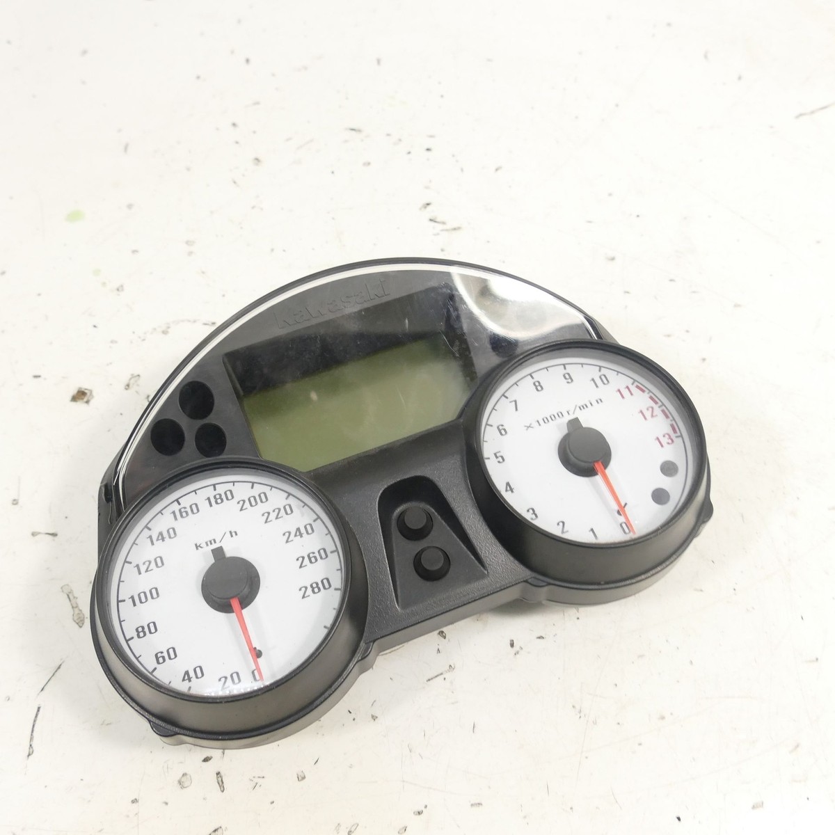 のん Kawasaki ZZ-R 1400 E-Modell Cockpit 47711 KM Tacho