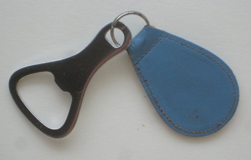 Vintage Leather Fob West Molesey CANNON PUB John Watts Sheffield Bottle Opener - Picture 6 of 8