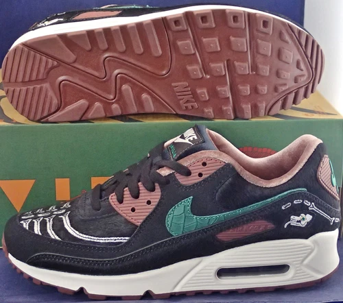 2022 Womens Nike Air Max 90 SE Siempre Familia Dia De Muertos SZ 10 (DO2154-010)