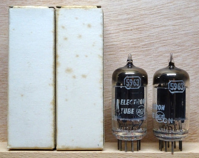 Pair: RCA 5963 | über 100%   black plate | NOS NIB Tubes Röhren ( 12AU7 ECC82 )