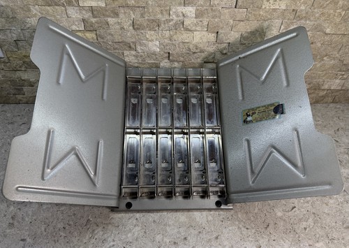 VTG Master Products Steel Catalog Rack, Desktop, Six (3 Ring Binder Sections)