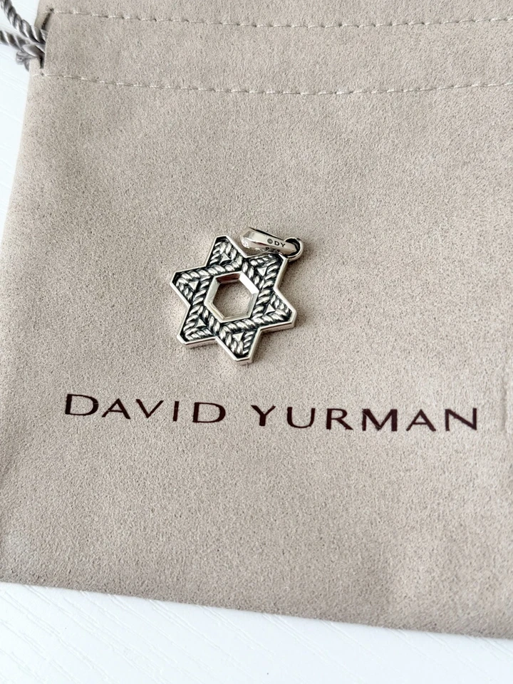 Amuleto colgante de zafiro azul estrella de David para hombre David Yurman en plata de ley Foto 3 de 4